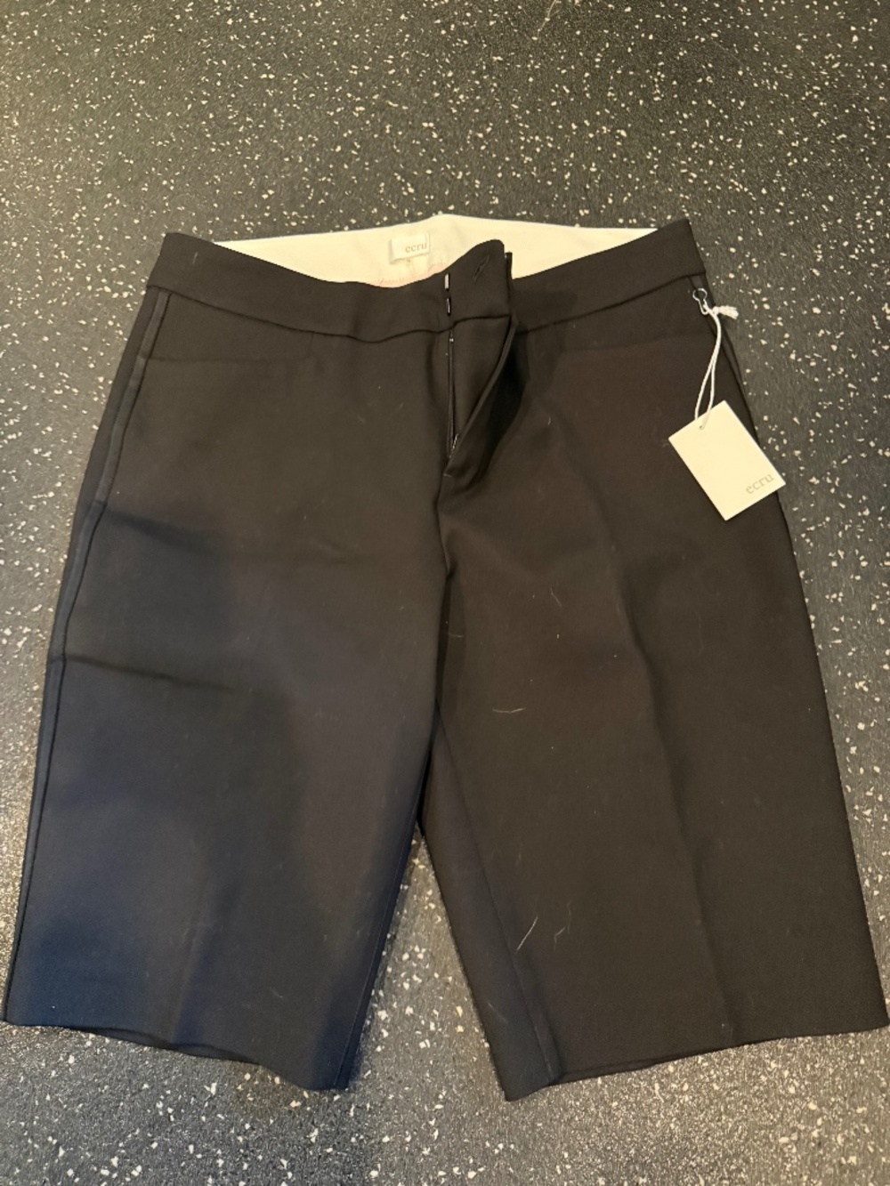 NWT ECRU Atkins Black Power Stretch Bermuda Shorts Size 10
